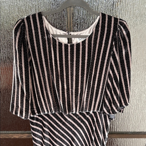 Saloni Vida asymmetric striped velvet-jacquard midi dress size US 14. - Picture 10 of 17